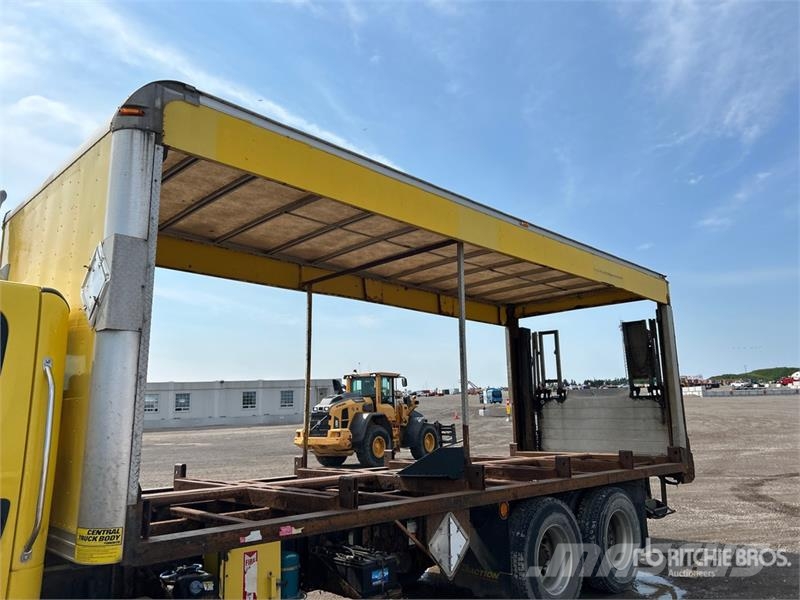 Freightliner M2 106 Other trucks