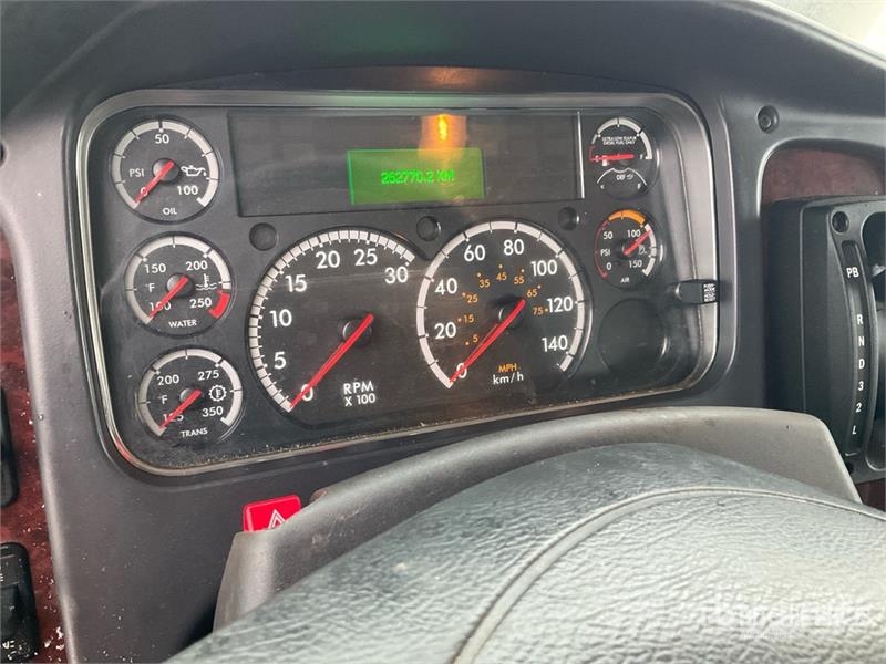 Freightliner M2 106 救援车
