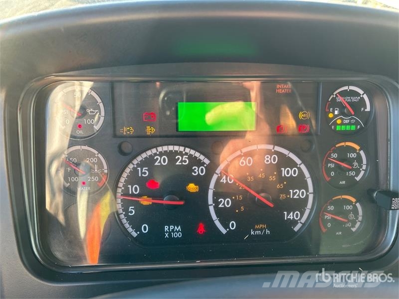 Freightliner M2 106 Frigofrik kamyonlar