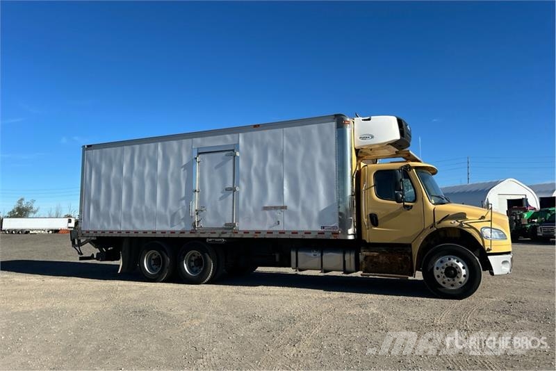 Freightliner M2 106 Kühlkoffer