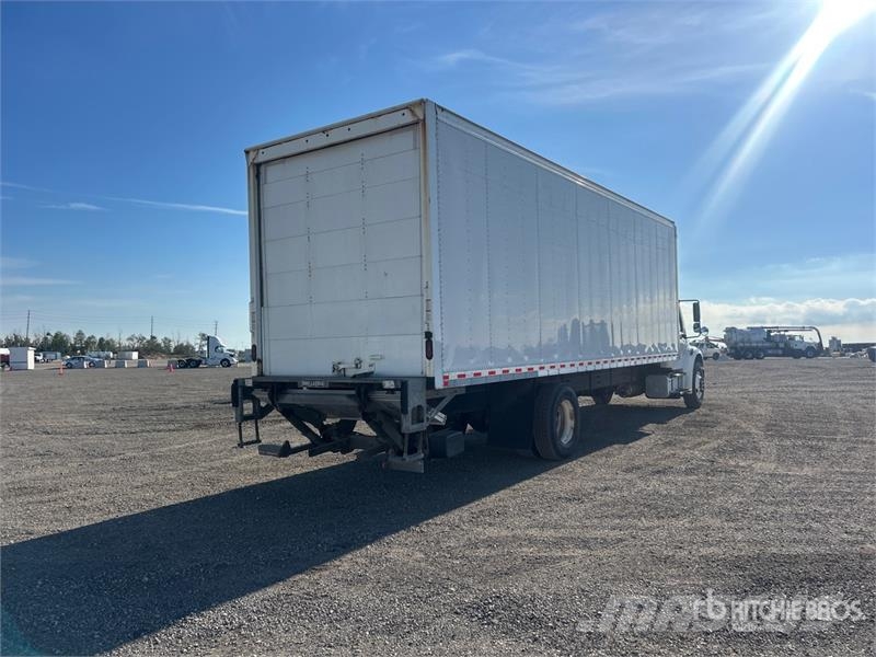 Freightliner M2 106 Sanduk kamioni