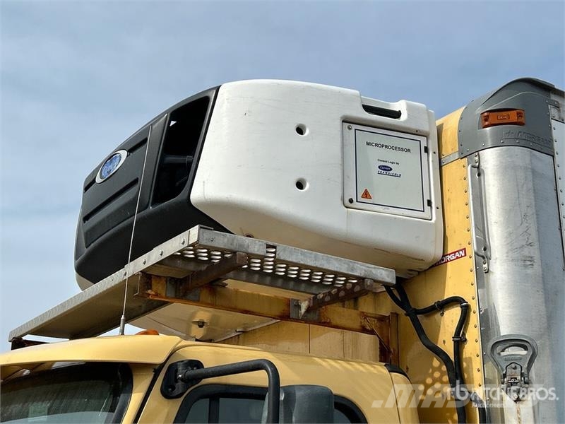 Freightliner M2 106 冷藏车