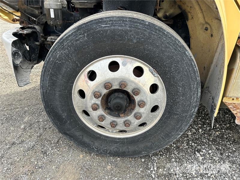 Freightliner M2 106 冷藏车