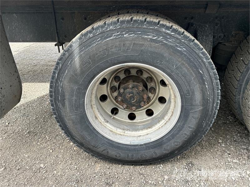 Freightliner M2 106 冷藏车