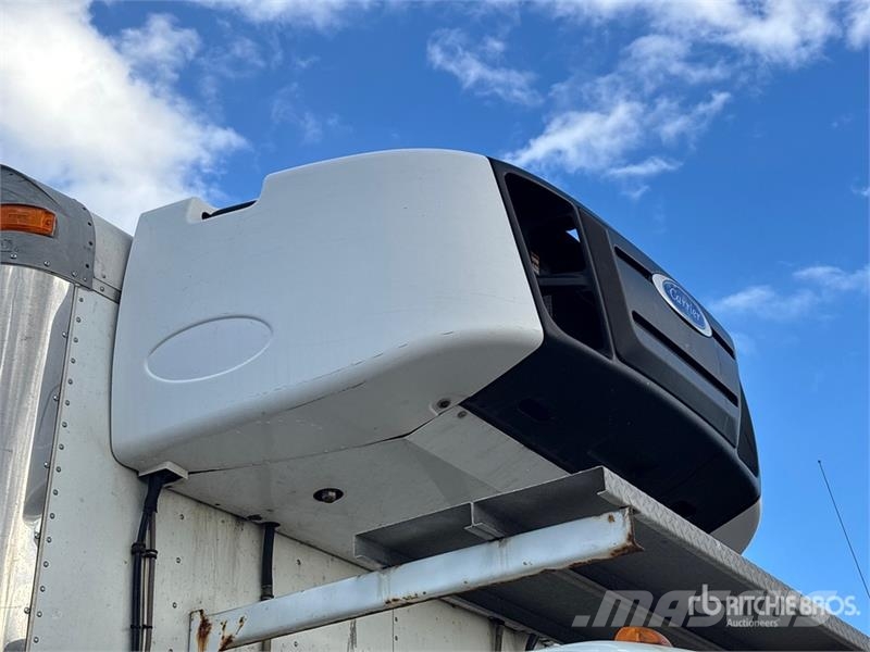 Freightliner M2 106 Camion a temperatura controllata