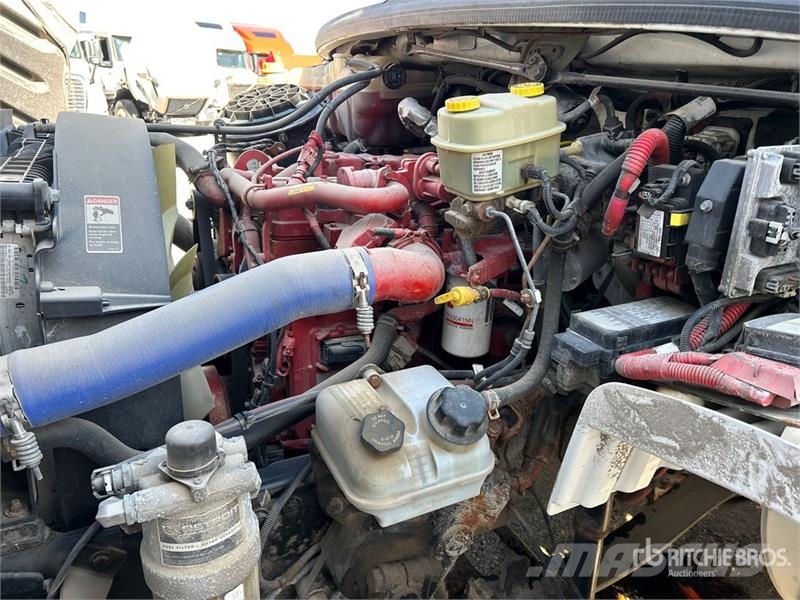 Freightliner M2 106 Recovery vehicles