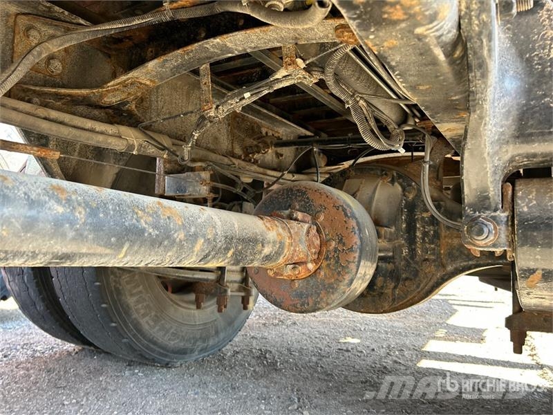Freightliner M2 106 Recovery vehicles