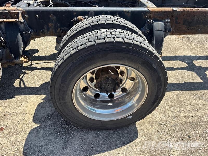 Freightliner M2 106 Cabinas e interior