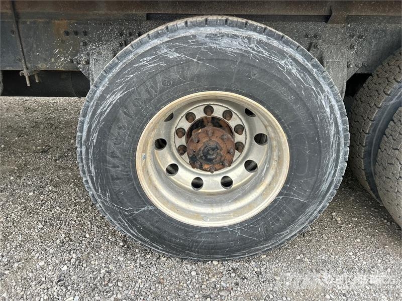 Freightliner M2 106 冷藏车