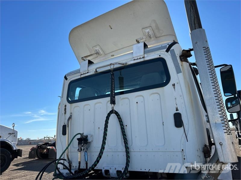 Freightliner M2 106 Nyergesvontatók