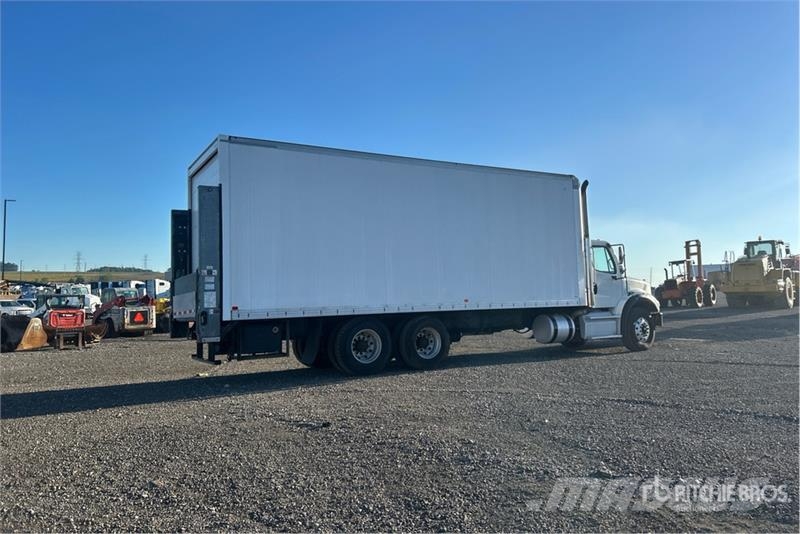 Freightliner M2 106 Isotermos y frigoríficos