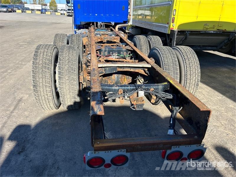 Freightliner M2 106 Kabine i unutrašnjost