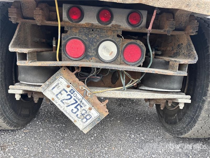 Freightliner M2 106 Camiones bañeras basculantes o volquetes