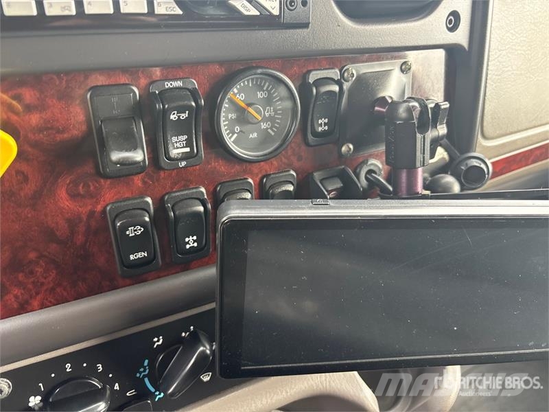 Freightliner M2 106 Camion dei rifiuti