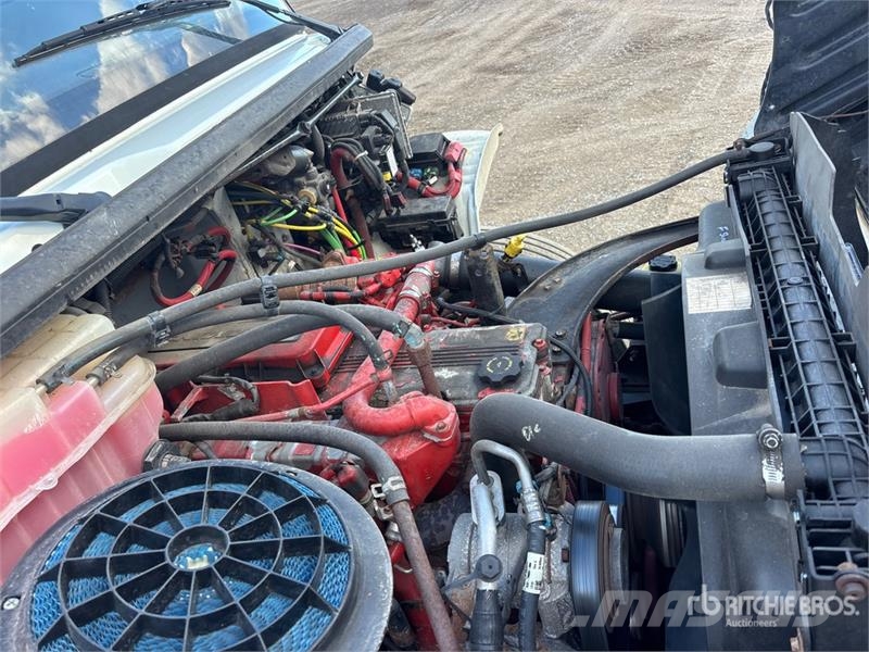 Freightliner M2 106 Camion a temperatura controllata
