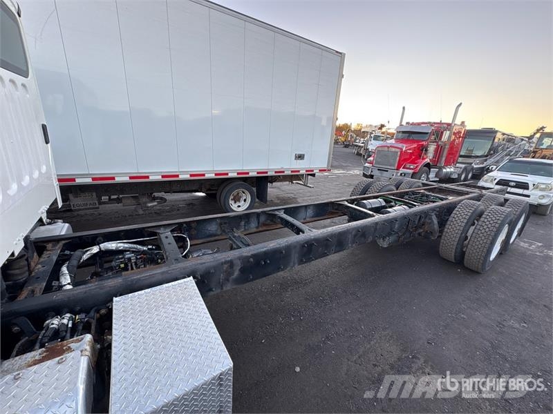 Freightliner M2 106 Kabine i unutrašnjost