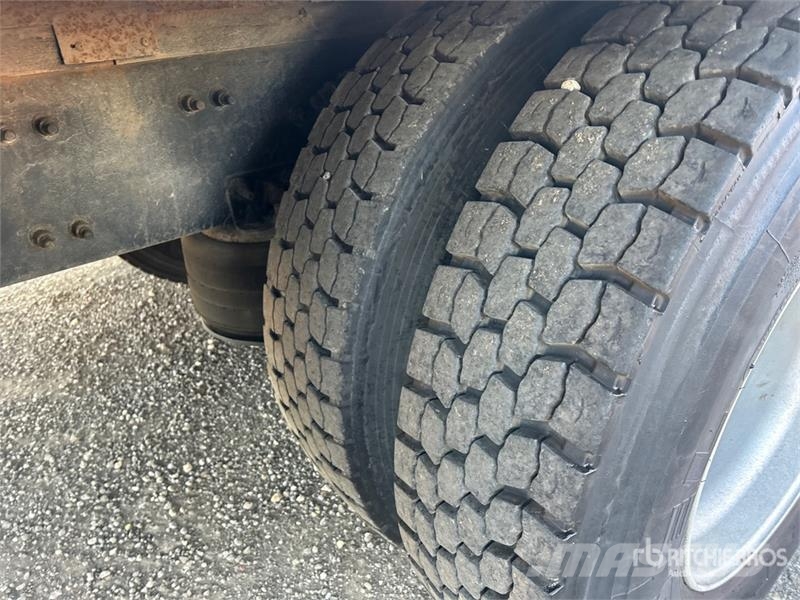 Freightliner M2 106 Isotermos y frigoríficos