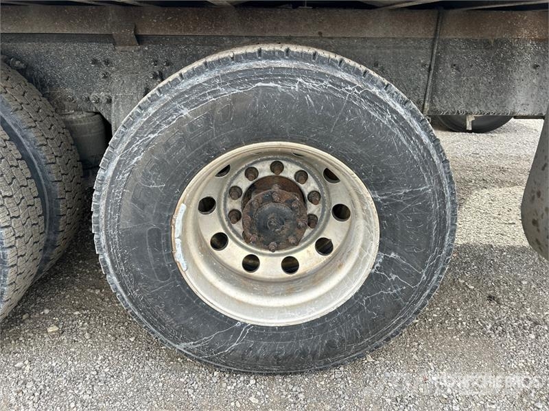 Freightliner M2 106 冷藏车