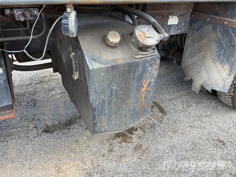 Freightliner M2 106 Kamioni za otpad