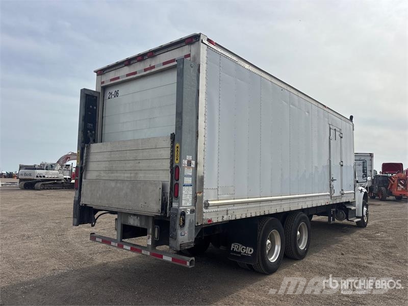 Freightliner M2 106 С температурен контрол