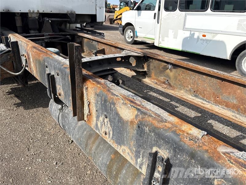Freightliner M2 106 Cabinas