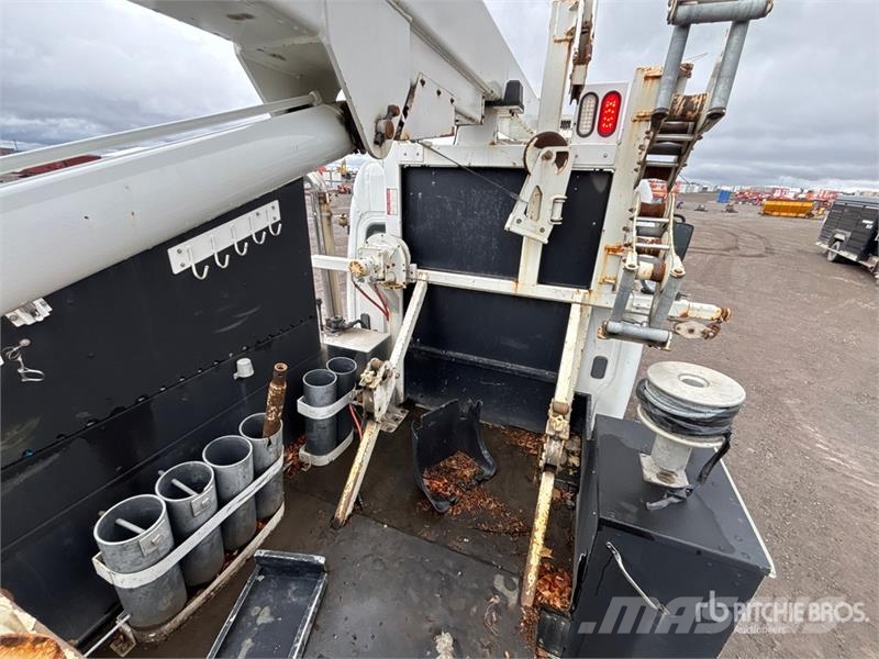 Freightliner M2 106 Truck mounted aerial platforms