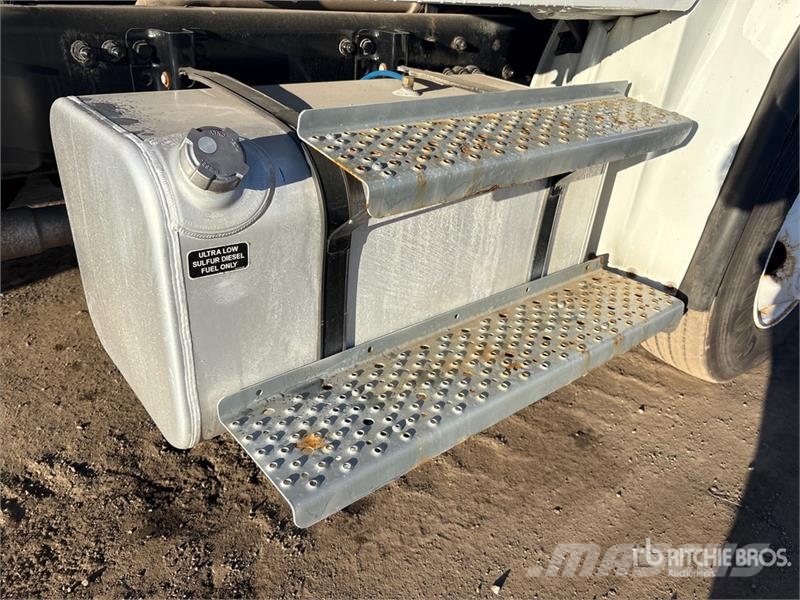Freightliner M2 106 كابينة والداخلية