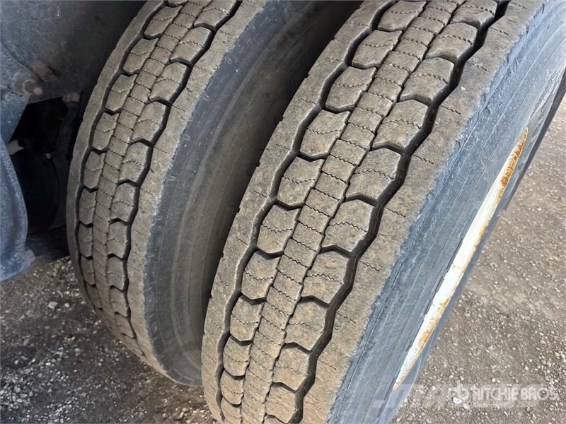Freightliner M2 106 Camion a temperatura controllata