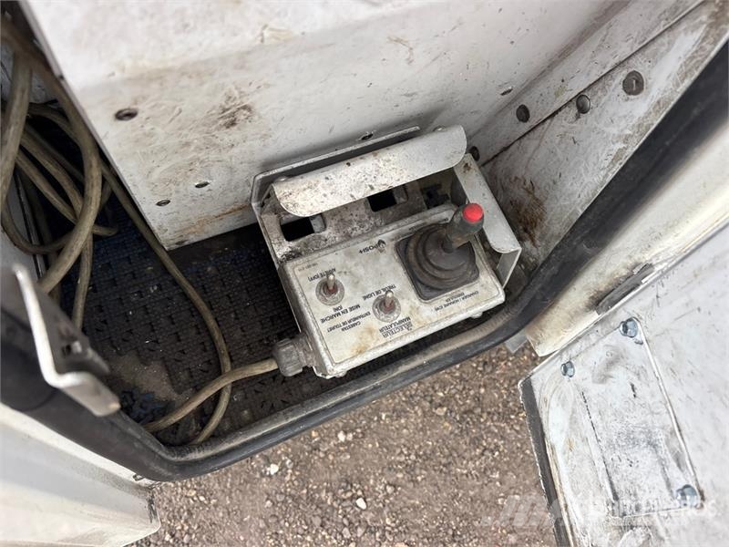 Freightliner M2 106 Truck mounted aerial platforms