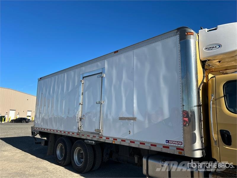 Freightliner M2 106 Kühlkoffer