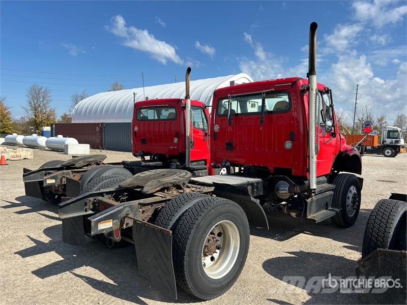 Freightliner M2 106 Ťahače