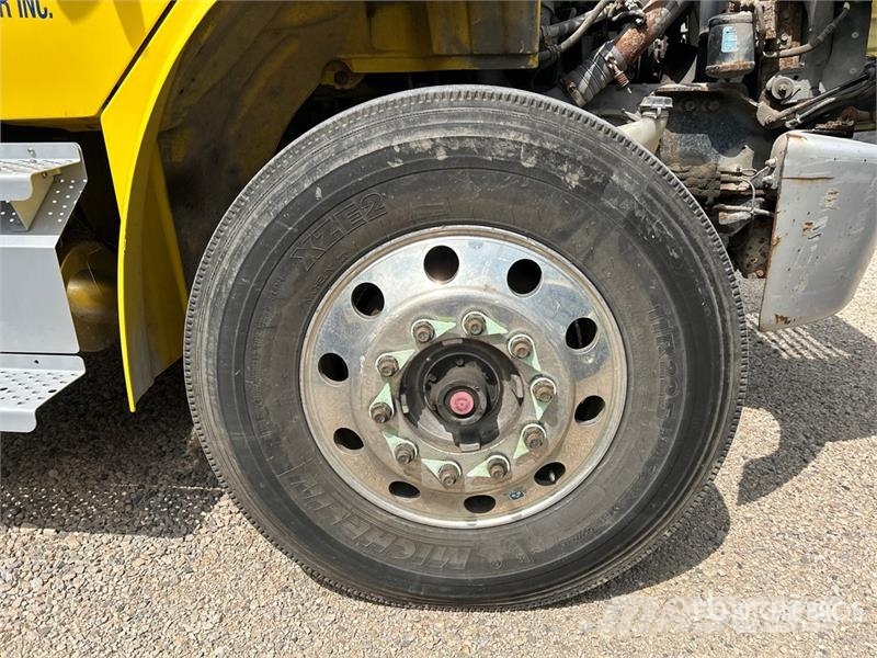 Freightliner M2 106 Other trucks