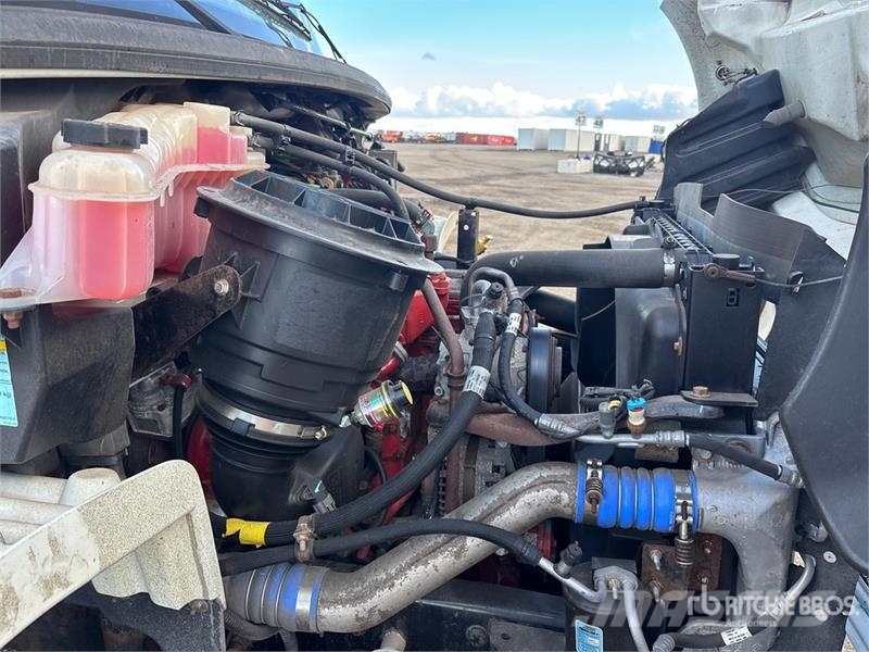 Freightliner M2 106 Camion a temperatura controllata
