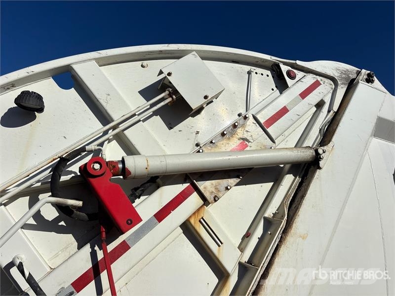 Freightliner M2 106 Kamioni za otpad