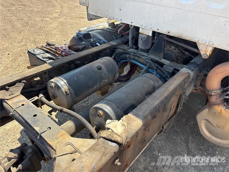 Freightliner M2 106 Cabinas e interior