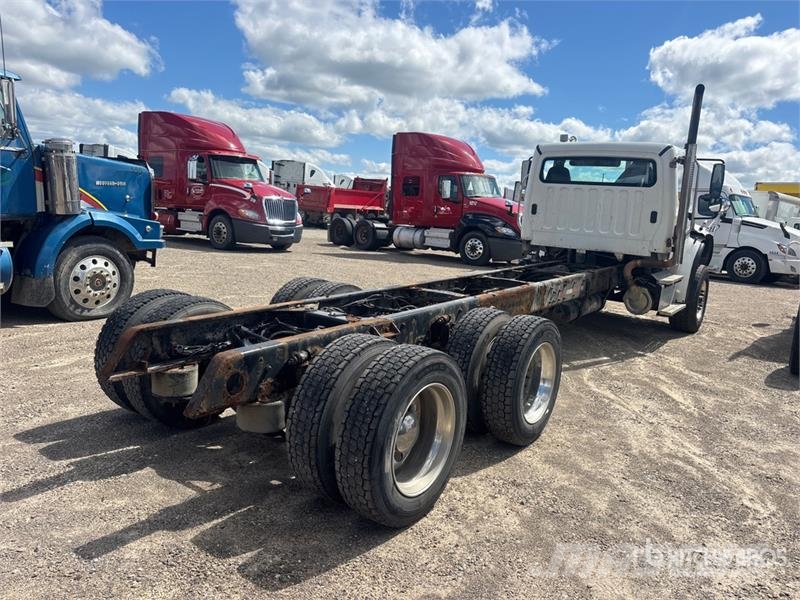 Freightliner M2 106 Cabinas e interior
