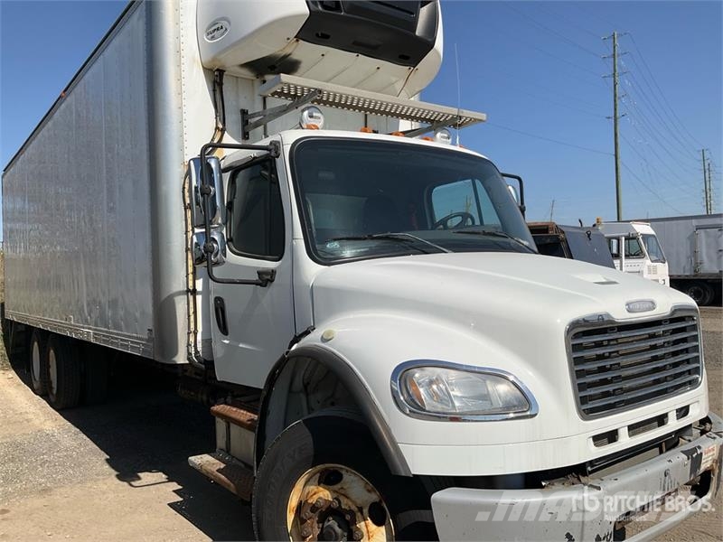 Freightliner M2 106 Camion a temperatura controllata