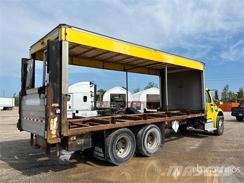 Freightliner M2 106 Other trucks