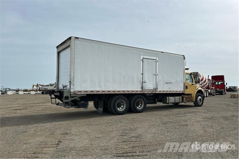Freightliner M2 106 冷藏车