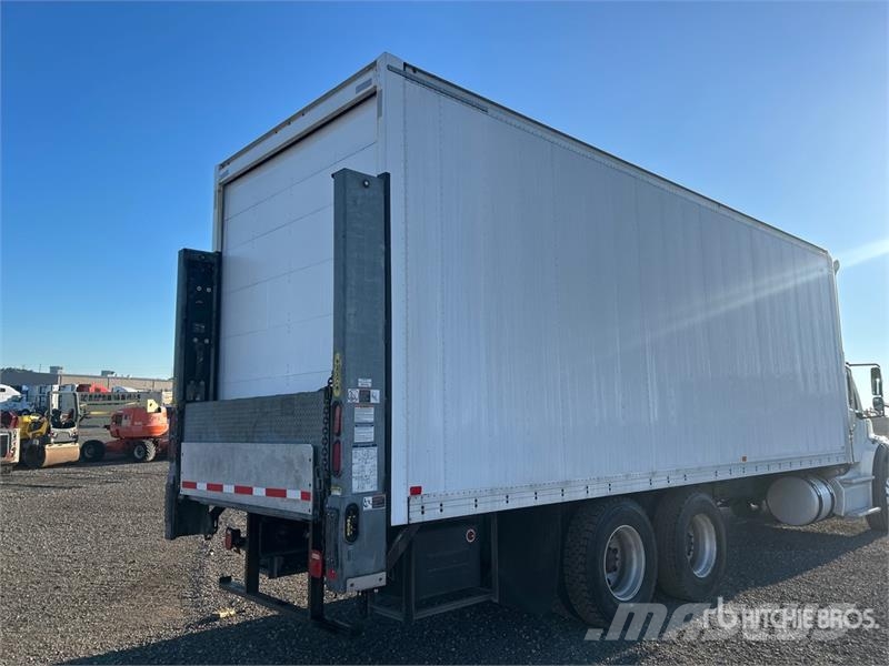 Freightliner M2 106 Isotermos y frigoríficos
