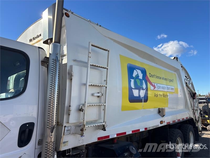 Freightliner M2 106 Kamioni za otpad