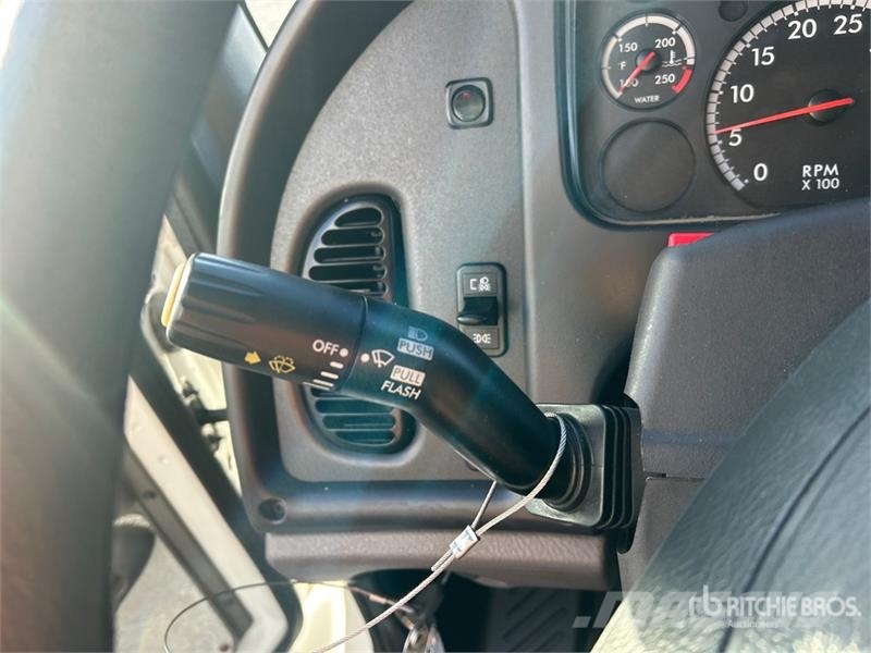 Freightliner M2 106 Isotermos y frigoríficos