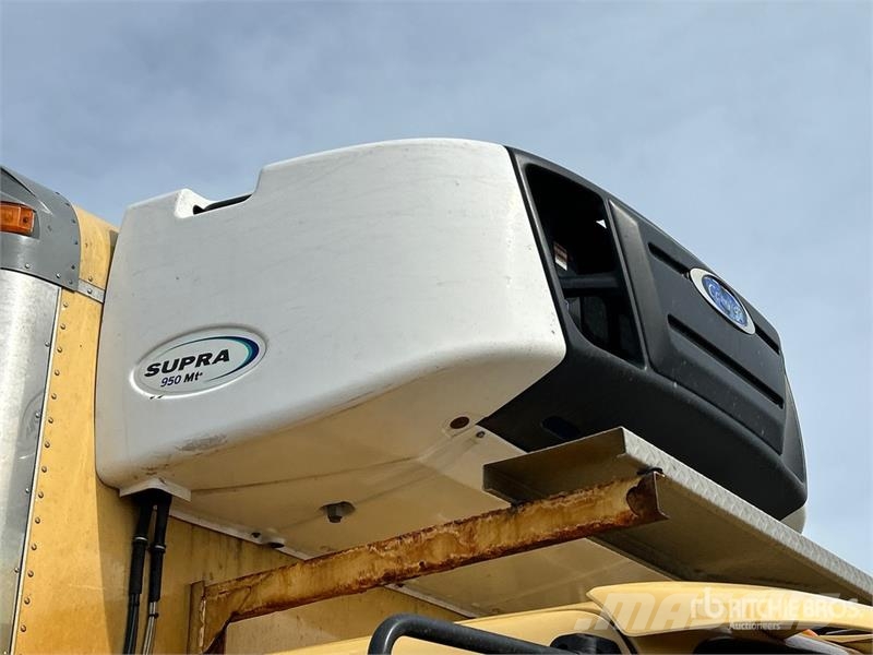 Freightliner M2 106 冷藏车