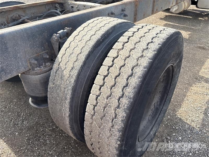 Freightliner M2 106 Cabinas