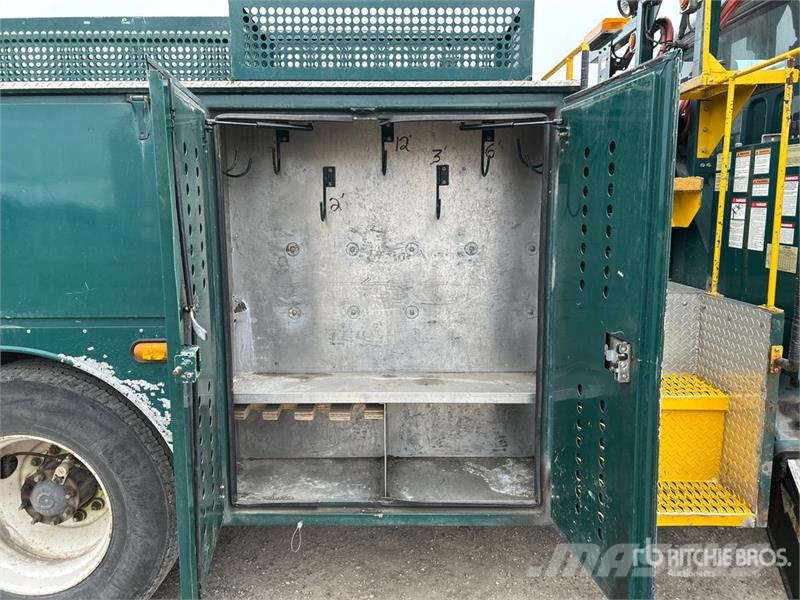 Freightliner M2 106 Auto korpe