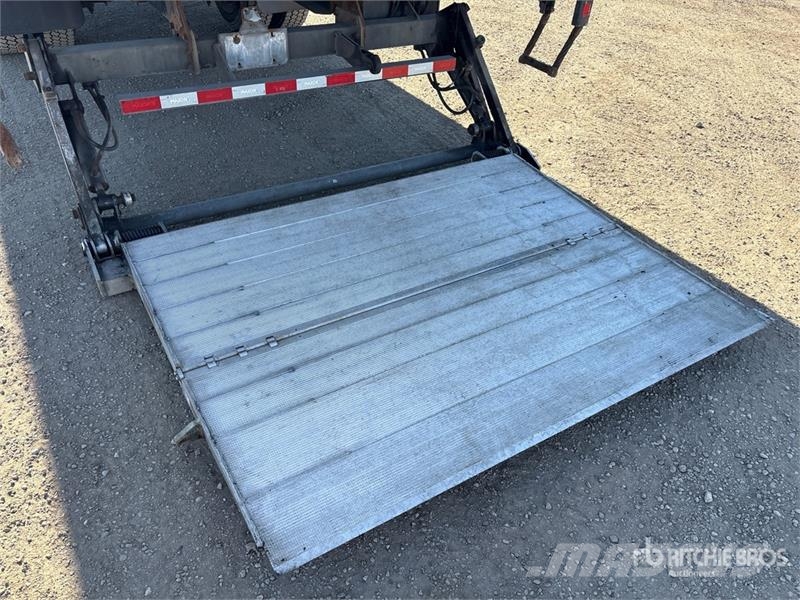 Freightliner M2 106 Temperature controlled trucks
