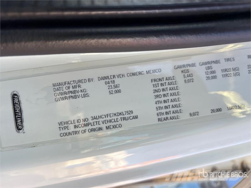 Freightliner M2 106 Camion a temperatura controllata