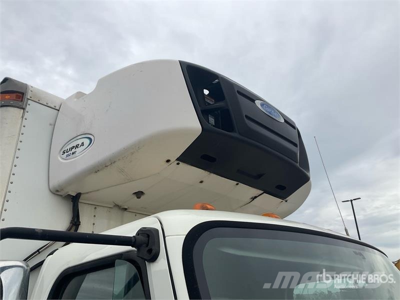 Freightliner M2 106 Kühlkoffer
