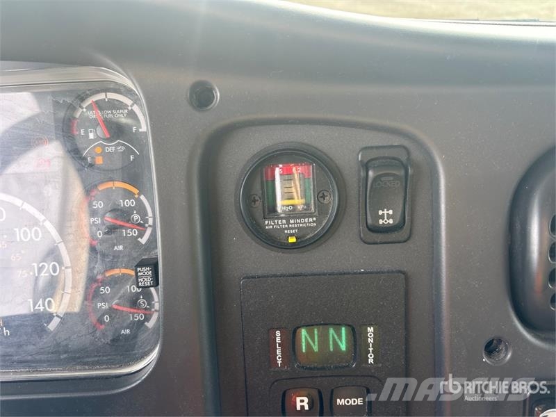 Freightliner M2 106 С температурен контрол