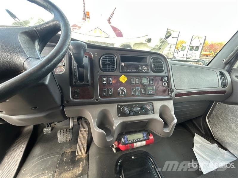 Freightliner M2 106 Kamioni hladnjače